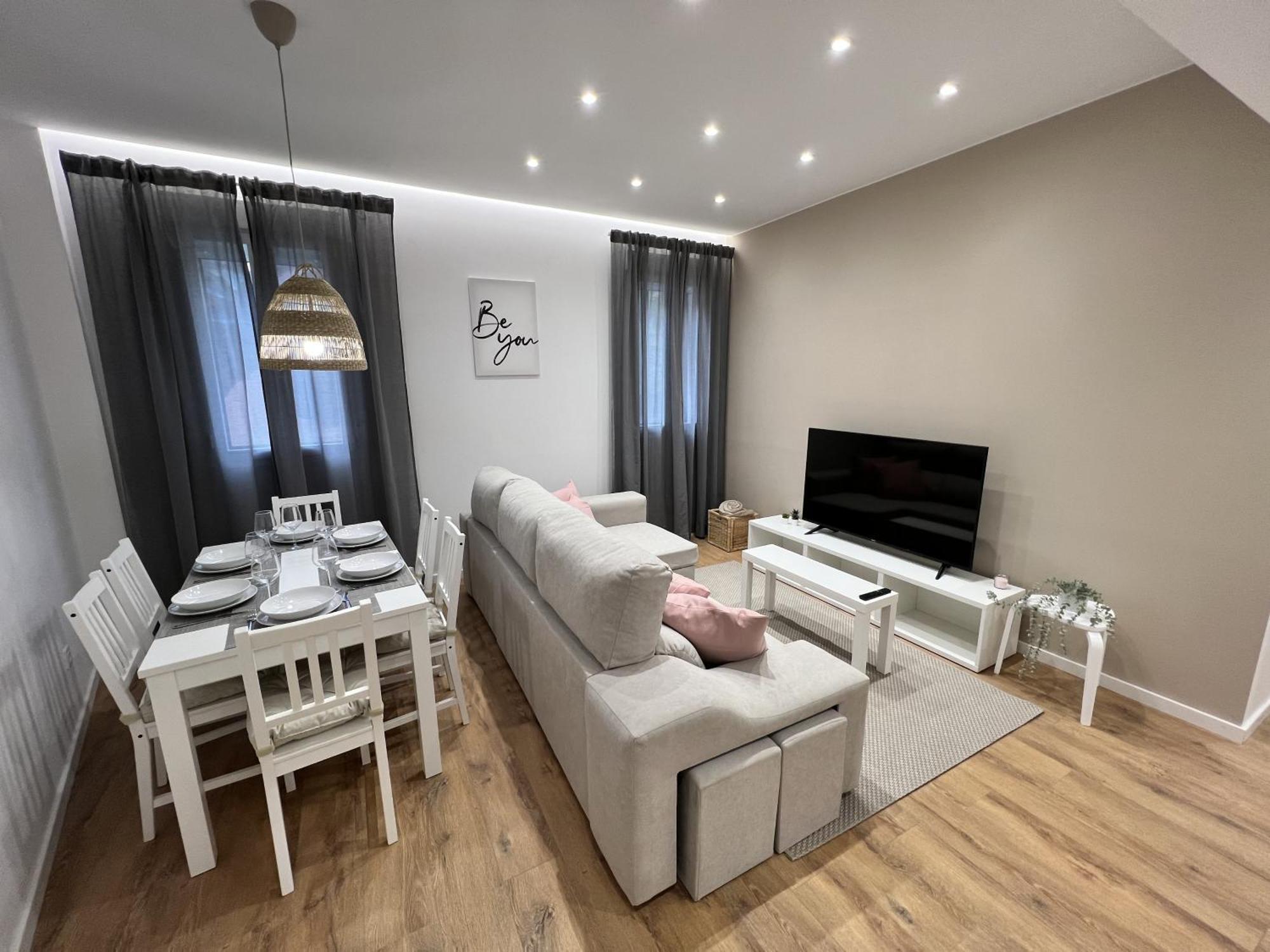 Apartamenticos Plaza Las Armas III Zaragoza Buitenkant foto